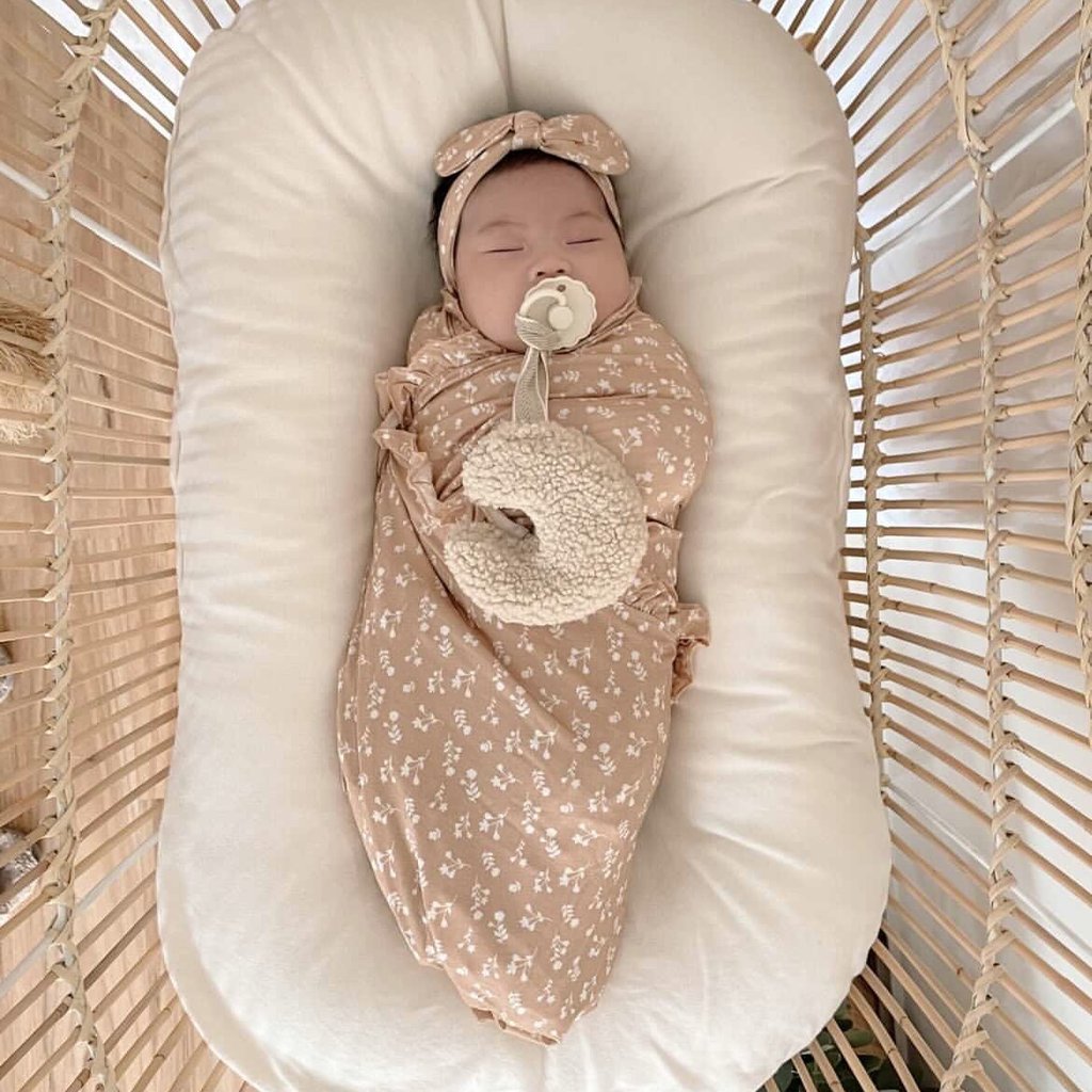 POSIE BAMBOO STRETCH SWADDLE